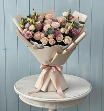 Букет цветов из:  Розы и Лизиантусы в Авсюнино