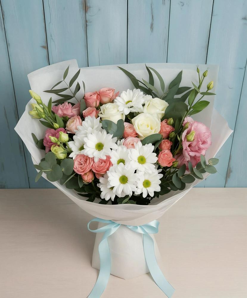 Букет цветов из: Розы, Лизиантусы и Хризантемы в Авсюнино