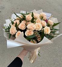 Букет Кремовые розы Латте в Авсюнино