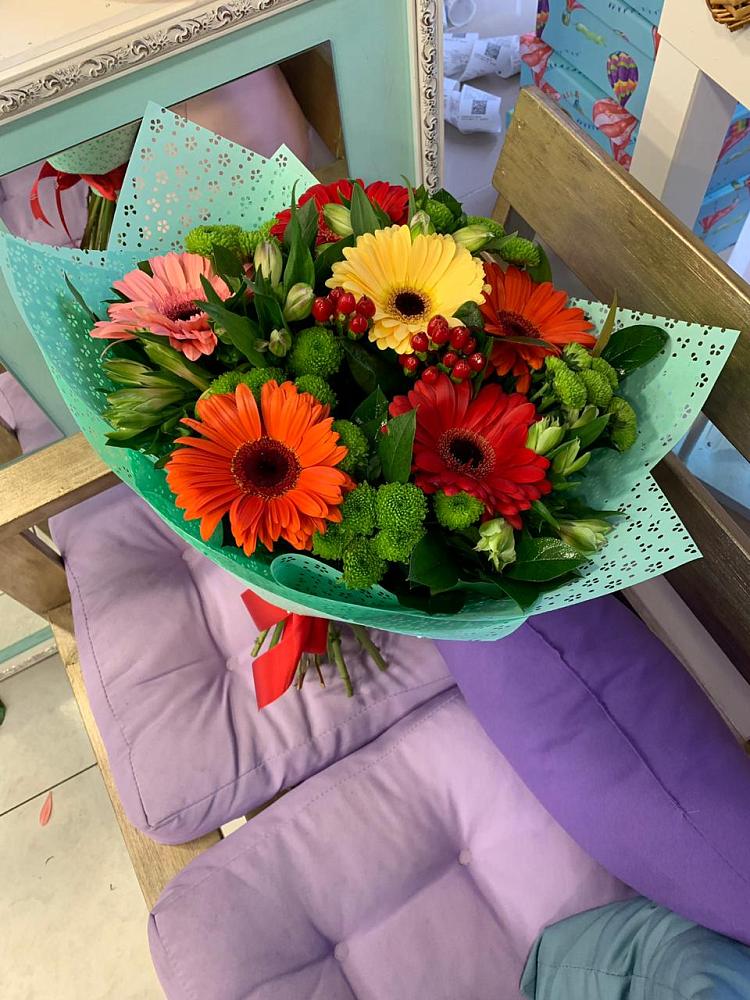 Букет цветов из: Герберы, Хризантемы и Альстромерии в Авсюнино