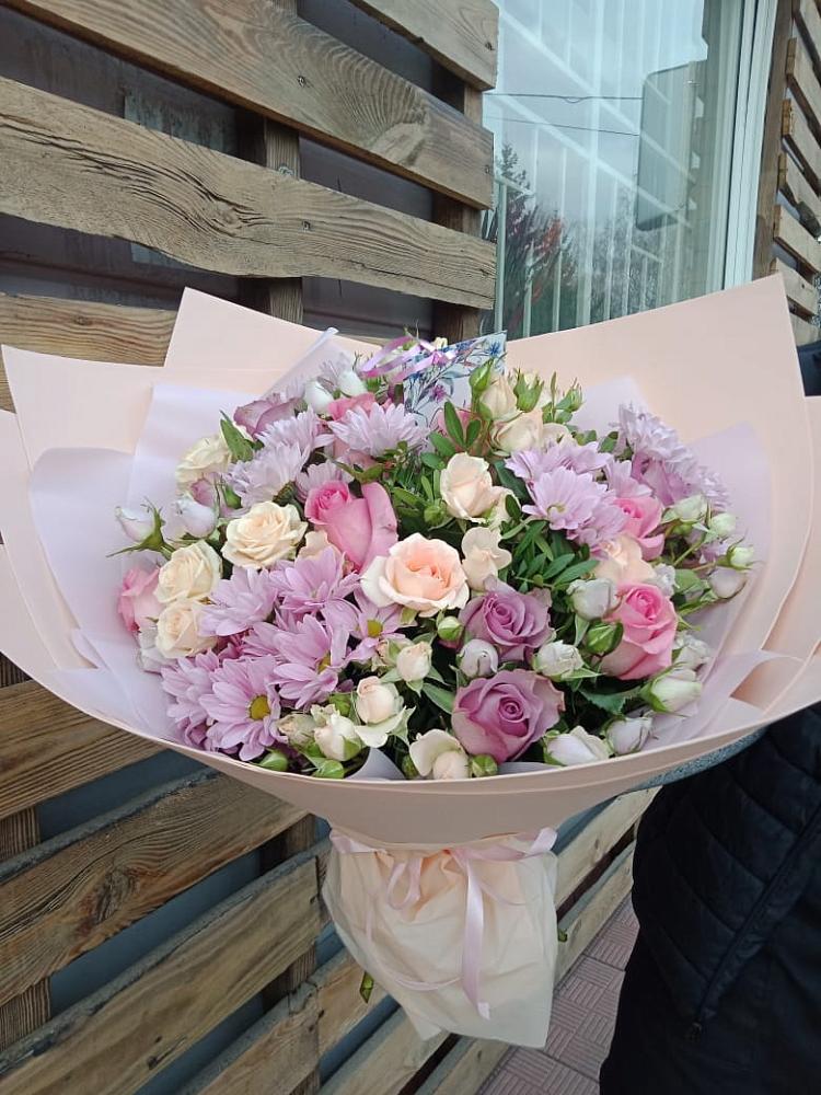 Букет цветов из: Розы и Хризантемы в Авсюнино