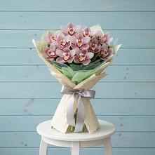 Букет цветов из:  Орхидеи и Розы в Авсюнино