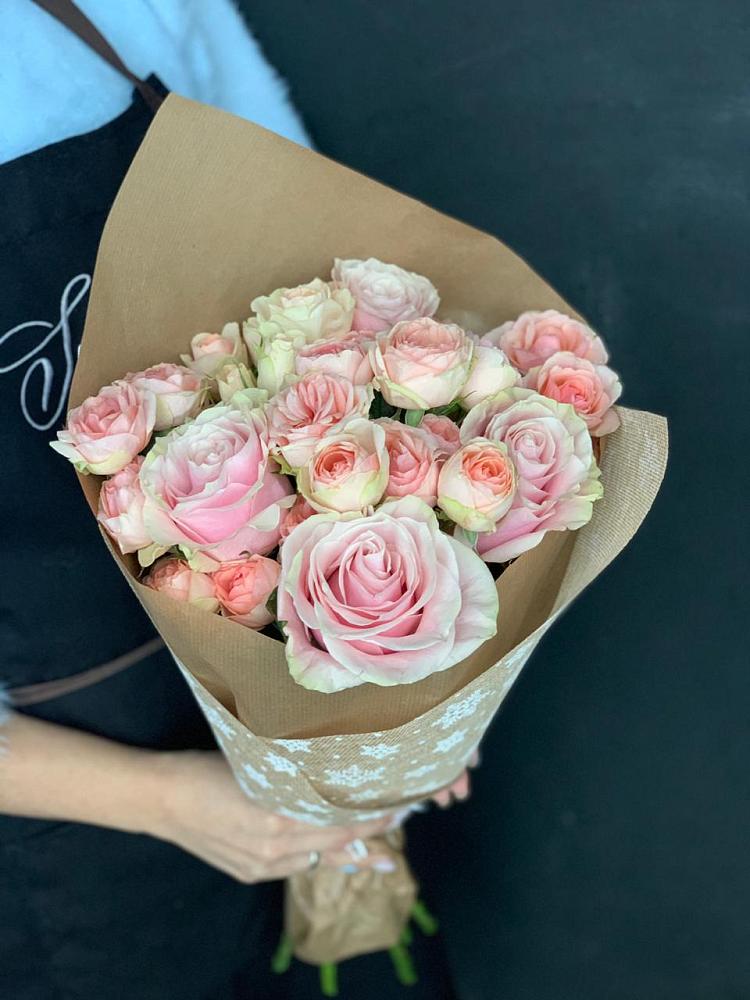 Букет цветов из: Хризантемы и Розы в Авсюнино