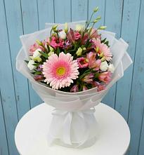 Букет цветов из:  Герберы, Альстромерии и Лизиантусы в Авсюнино