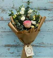 Букет цветов из:  Розы и Лизиантусы в Авсюнино